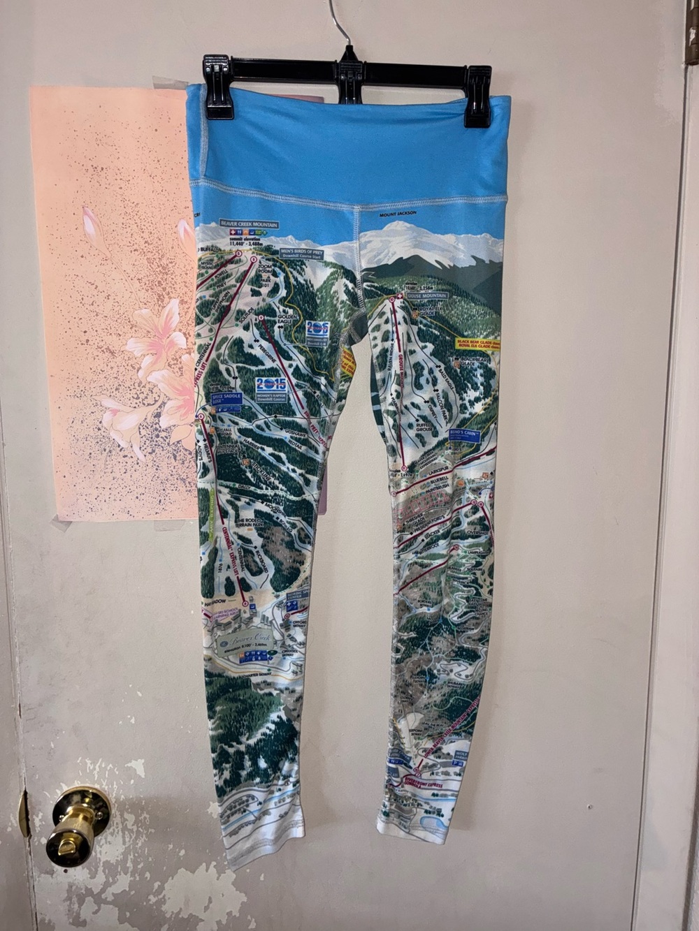 Womans Blue Map-Print Active Leggings
